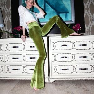Elegant Velvet Flare Pants in Green